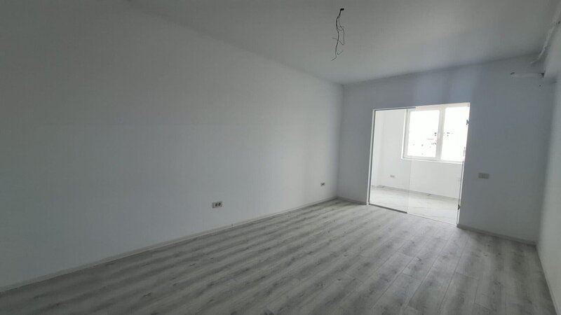 Salaj, Pucheni, Complex Confort Urban.